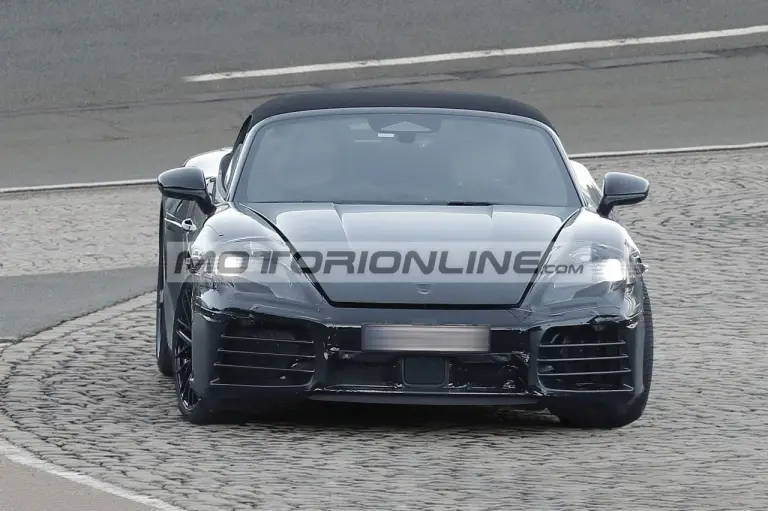 Porsche 718 Boxter - Foto spia 9-11-2022 - 7