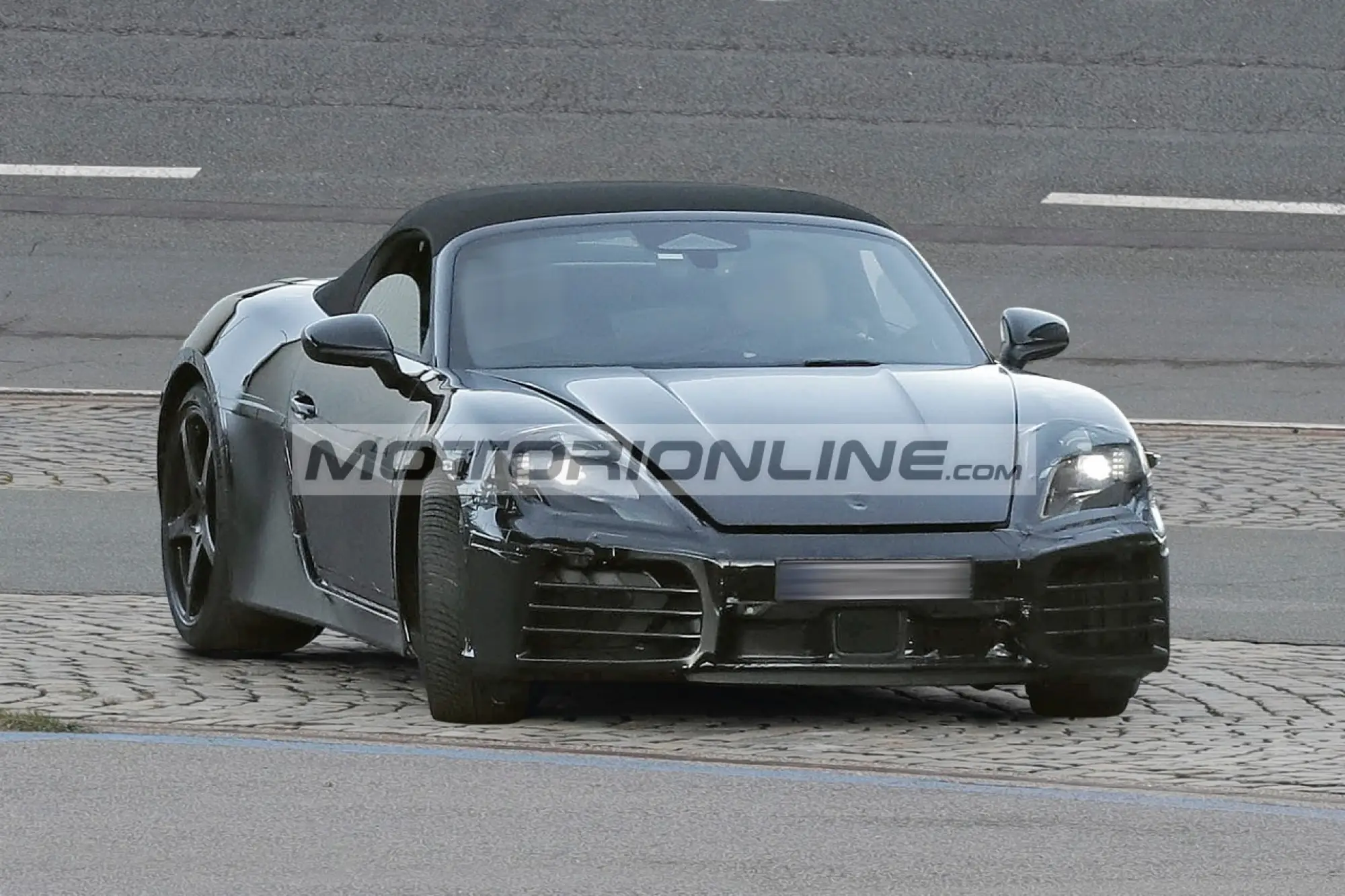 Porsche 718 Boxter - Foto spia 9-11-2022 - 3