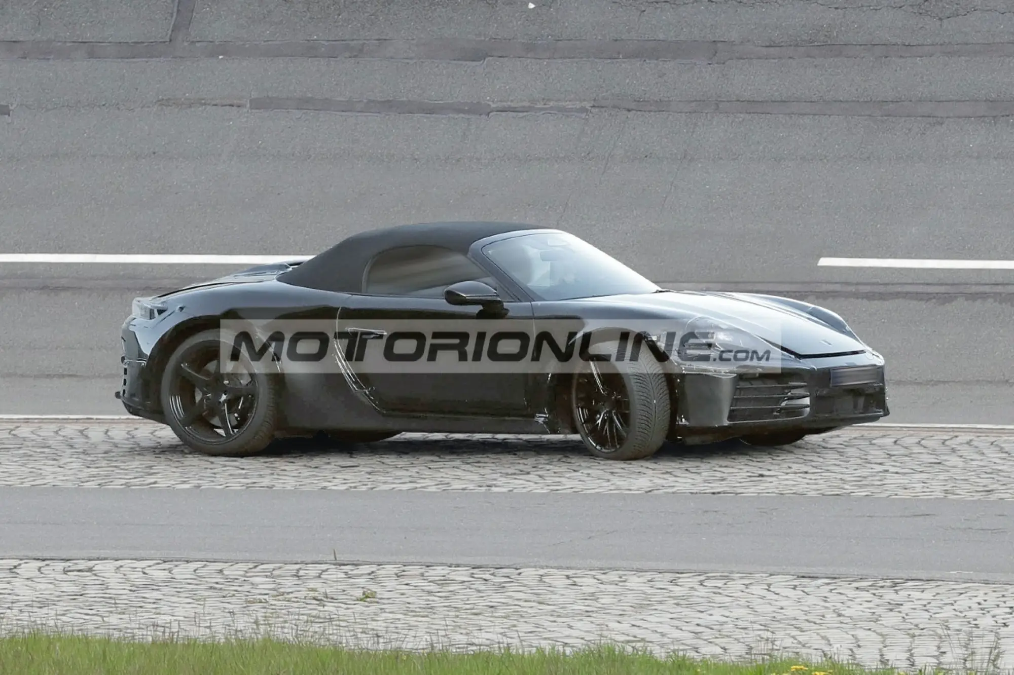 Porsche 718 Boxter - Foto spia 9-11-2022 - 10