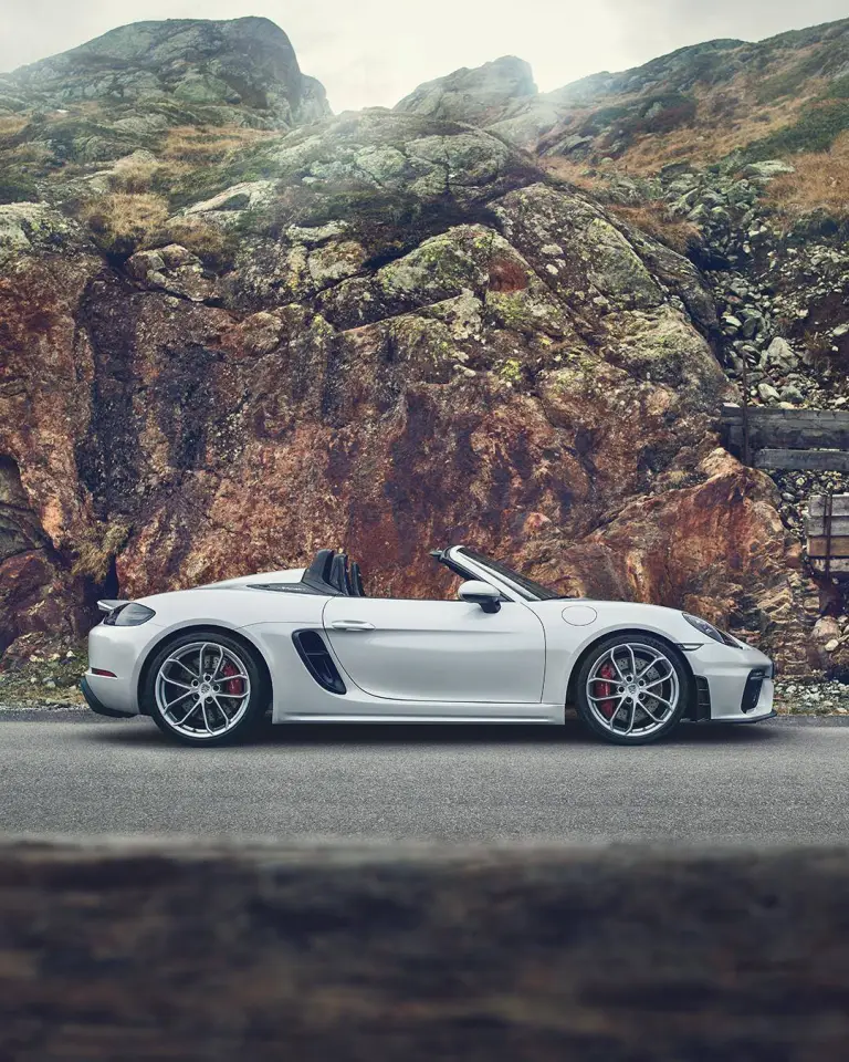 Porsche 718 Cayman GT4 2020 e 718 Spyder 2020 - 36