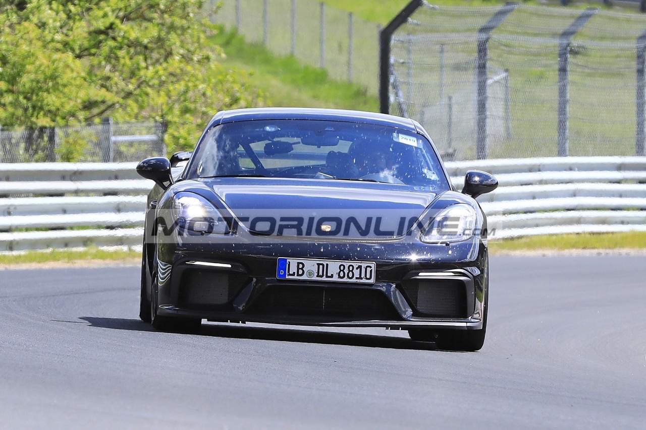 Porsche 718 Cayman GT4 2020 - Foto spia 23-5-2019