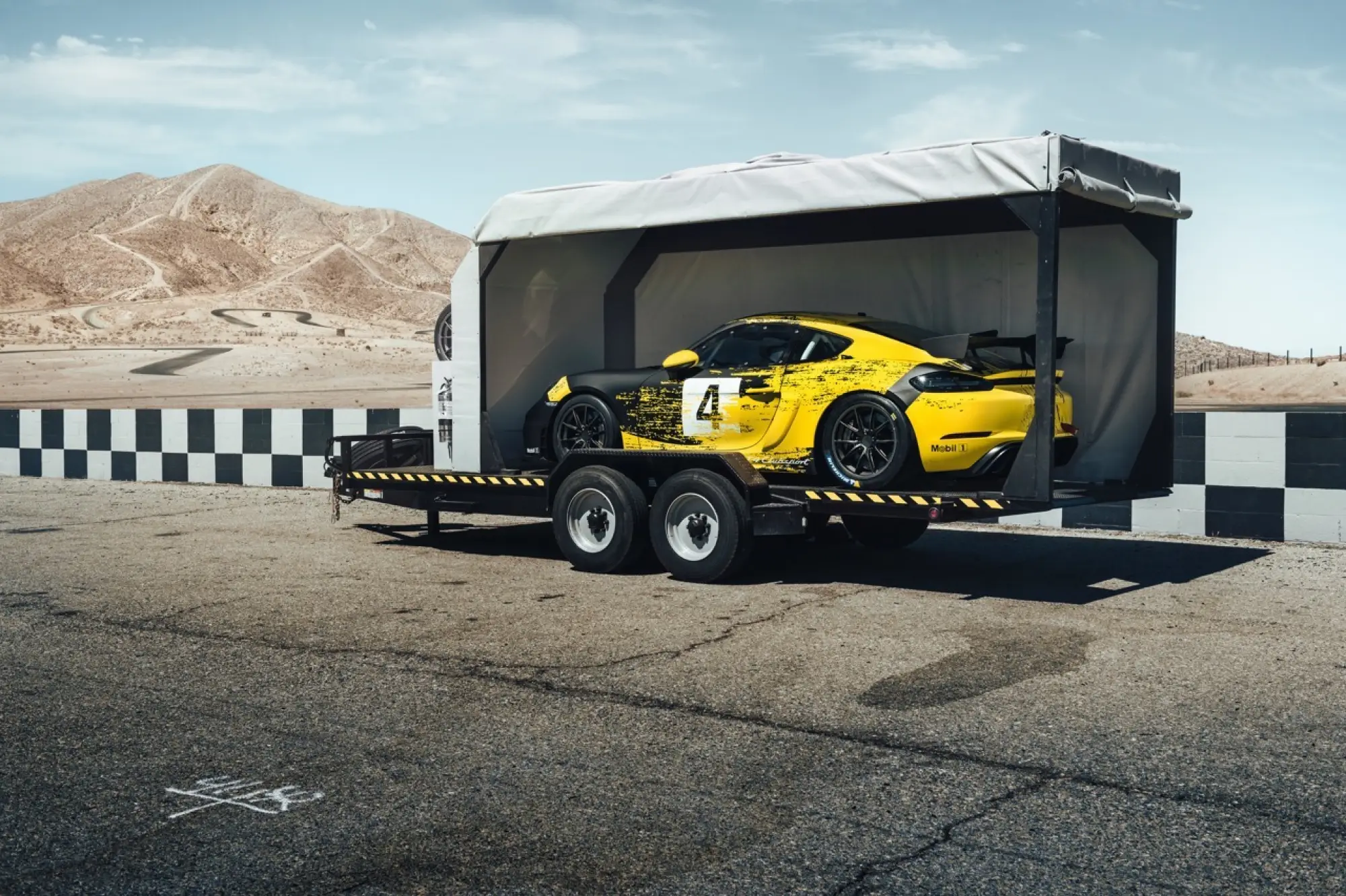 Porsche 718 Cayman GT4 Clubsport 2019 - 8