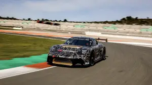 Porsche 718 Cayman GT4 ePerformance prototipo - Foto - 5