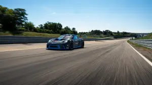 Porsche 718 Cayman GT4 ePerformance test - Foto - 2