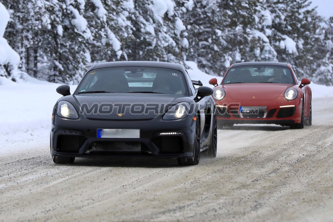 Porsche 718 Cayman GT4 - Foto spia 15-02-2018 