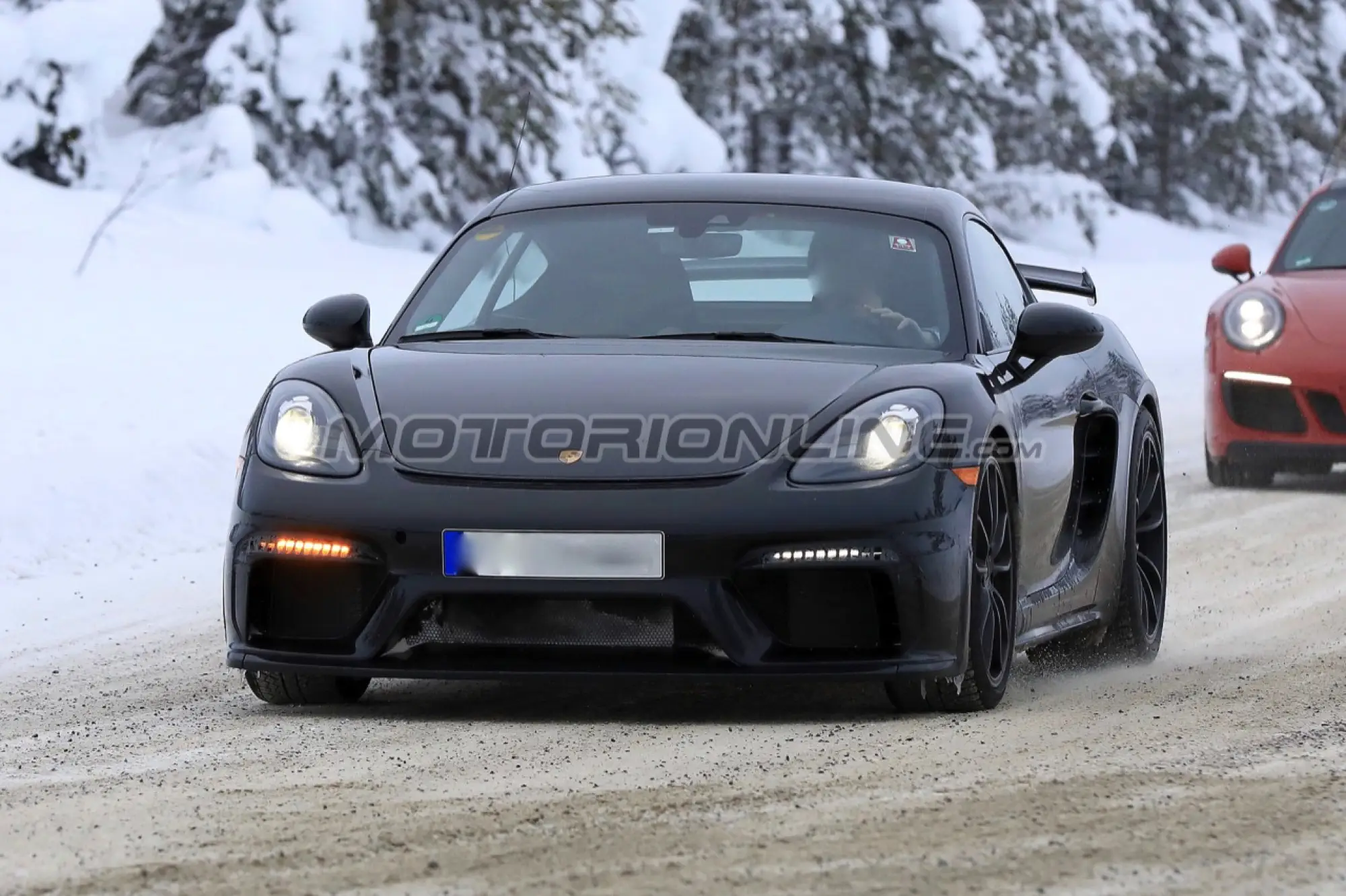 Porsche 718 Cayman GT4 - Foto spia 15-02-2018  - 2