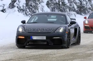 Porsche 718 Cayman GT4 - Foto spia 15-02-2018  - 2
