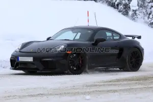 Porsche 718 Cayman GT4 - Foto spia 15-02-2018  - 4