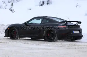 Porsche 718 Cayman GT4 - Foto spia 15-02-2018  - 9