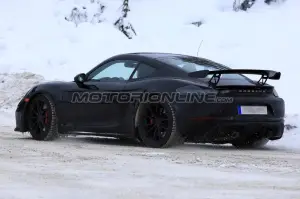 Porsche 718 Cayman GT4 - Foto spia 15-02-2018  - 10