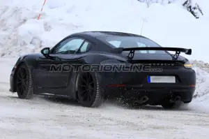 Porsche 718 Cayman GT4 - Foto spia 15-02-2018  - 11
