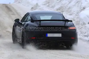 Porsche 718 Cayman GT4 - Foto spia 15-02-2018  - 13