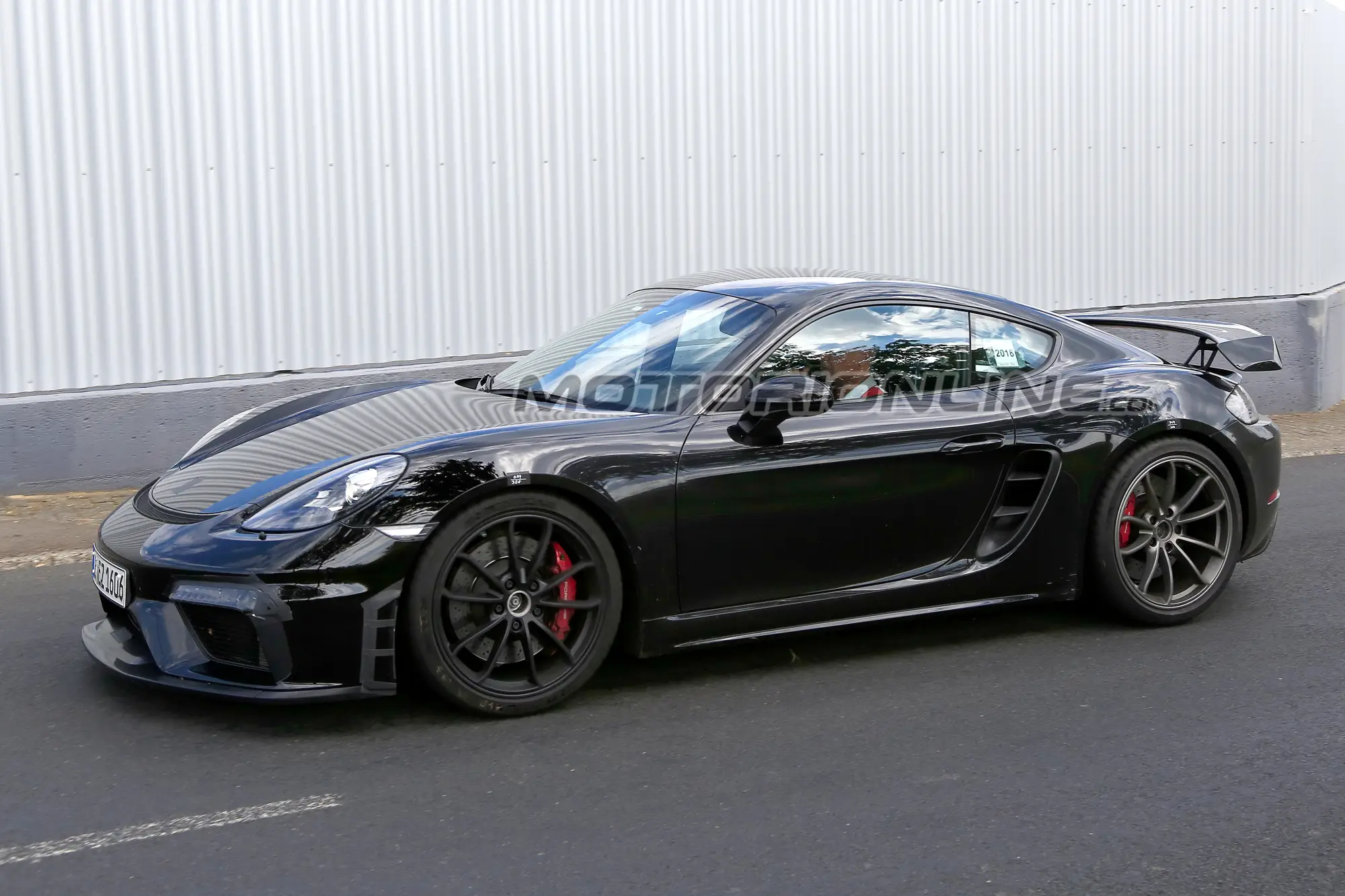 Porsche 718 Cayman GT4 foto spia 26 luglio 2018 - 5