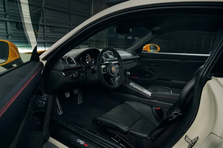 Porsche 718 Cayman GT4 one-off 906 - Foto - 6