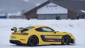 Porsche 718 Cayman GT4 RS eFuel - Foto - 15