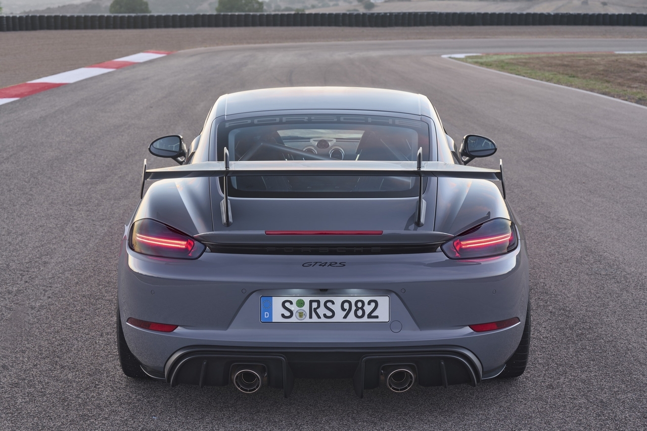 Porsche 718 Cayman GT4 RS - Foto ufficiali