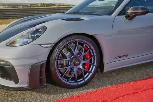 Porsche 718 Cayman GT4 RS - Foto ufficiali