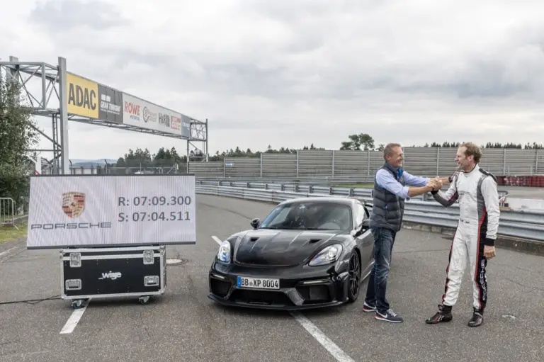 Porsche 718 Cayman GT4 RS - Nurburgring  - 8