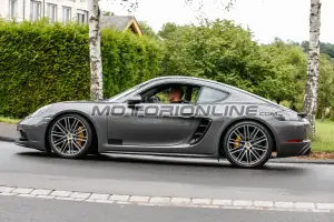 Porsche 718 Cayman GTS foto spia 1 Agosto 2017 - 4