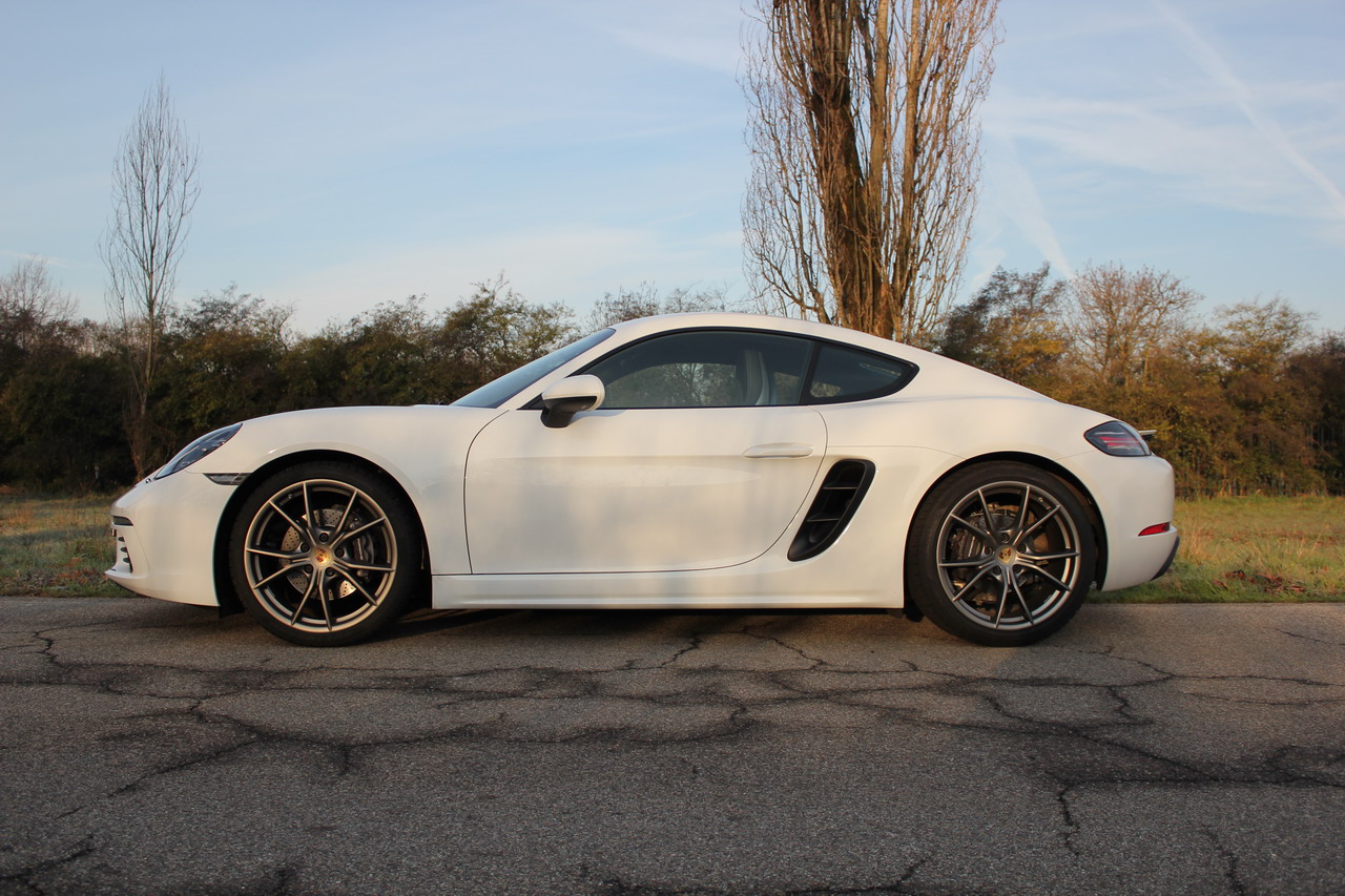 Porsche 718 Cayman: prova su strada 