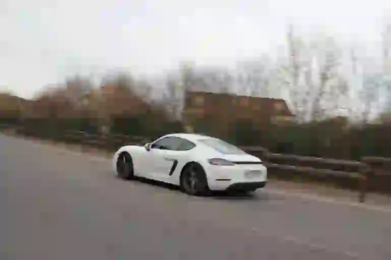 Porsche 718 Cayman: prova su strada  - 57
