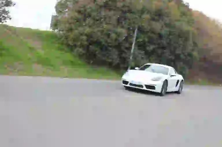 Porsche 718 Cayman: prova su strada  - 58