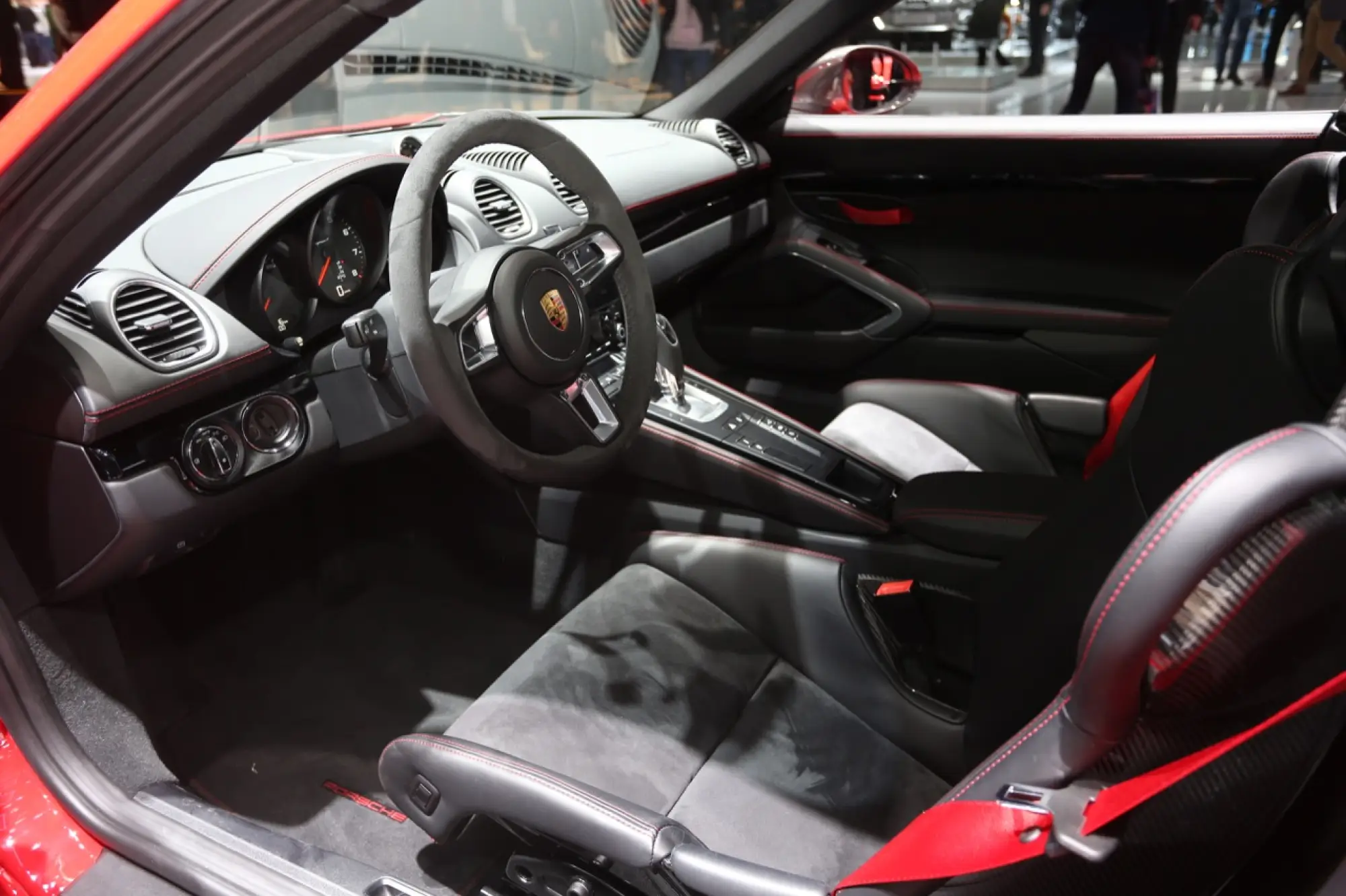 Porsche 718 Cayman T e 718 Boxster T - Salone di Ginevra 2019 - 4