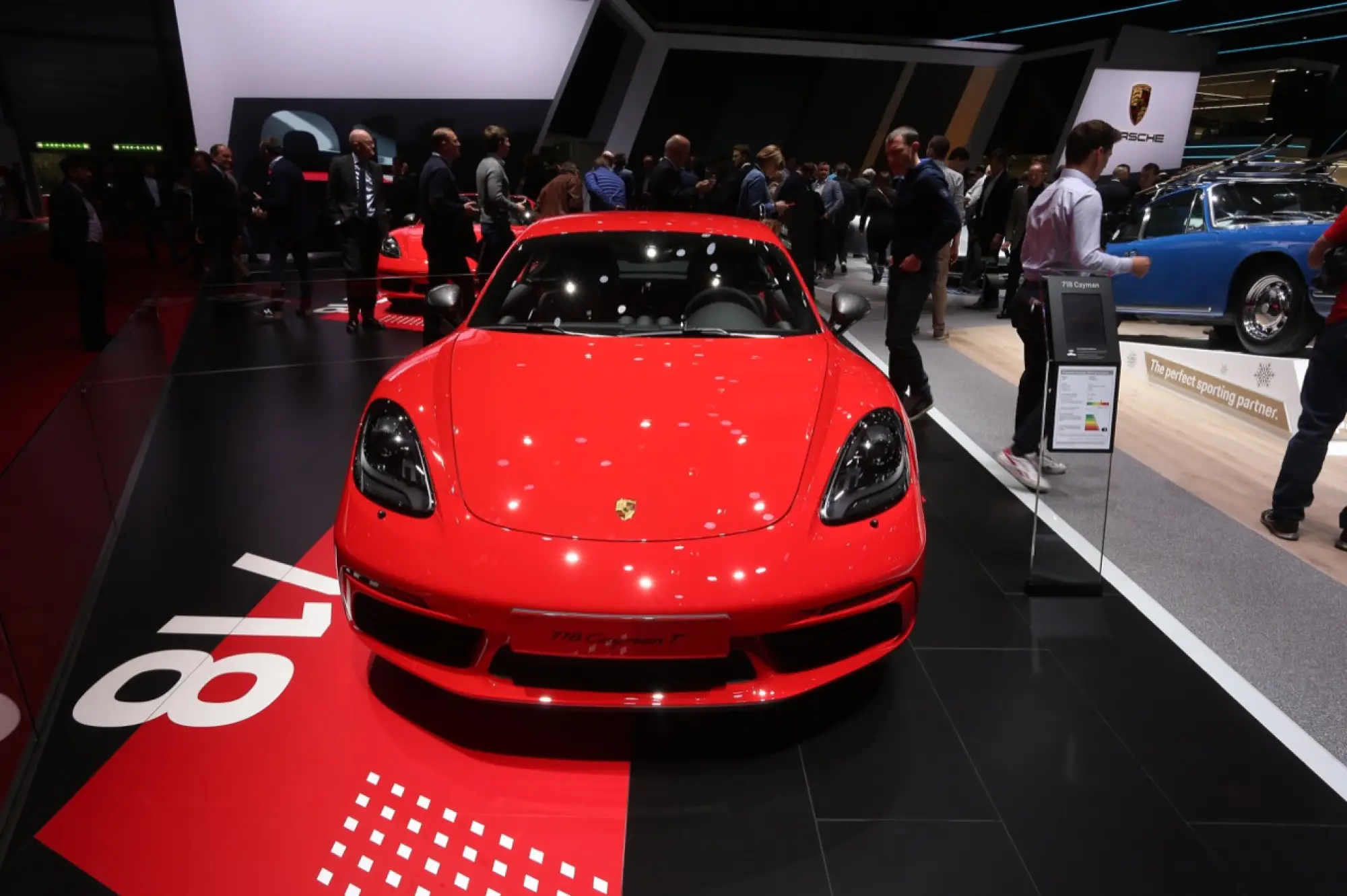 Porsche 718 Cayman T e 718 Boxster T - Salone di Ginevra 2019 - 6