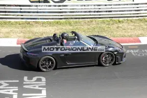 Porsche 718 Spyder RS - Foto spia 10-8-2022 - 3