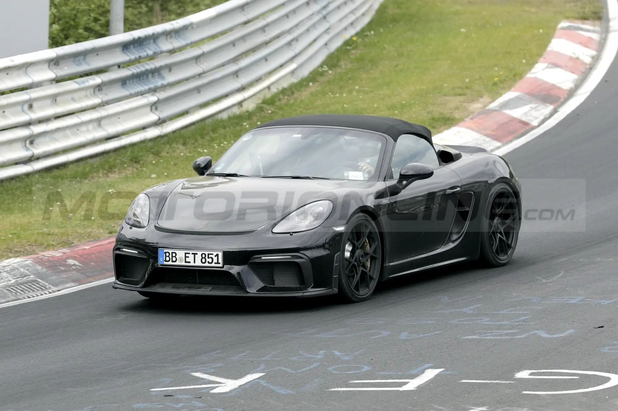 Porsche 718 Spyder RS - Foto spia 12-05-2022 - 5