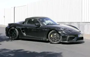 Porsche 718 Spyder RS - Foto spia 13-05-2022