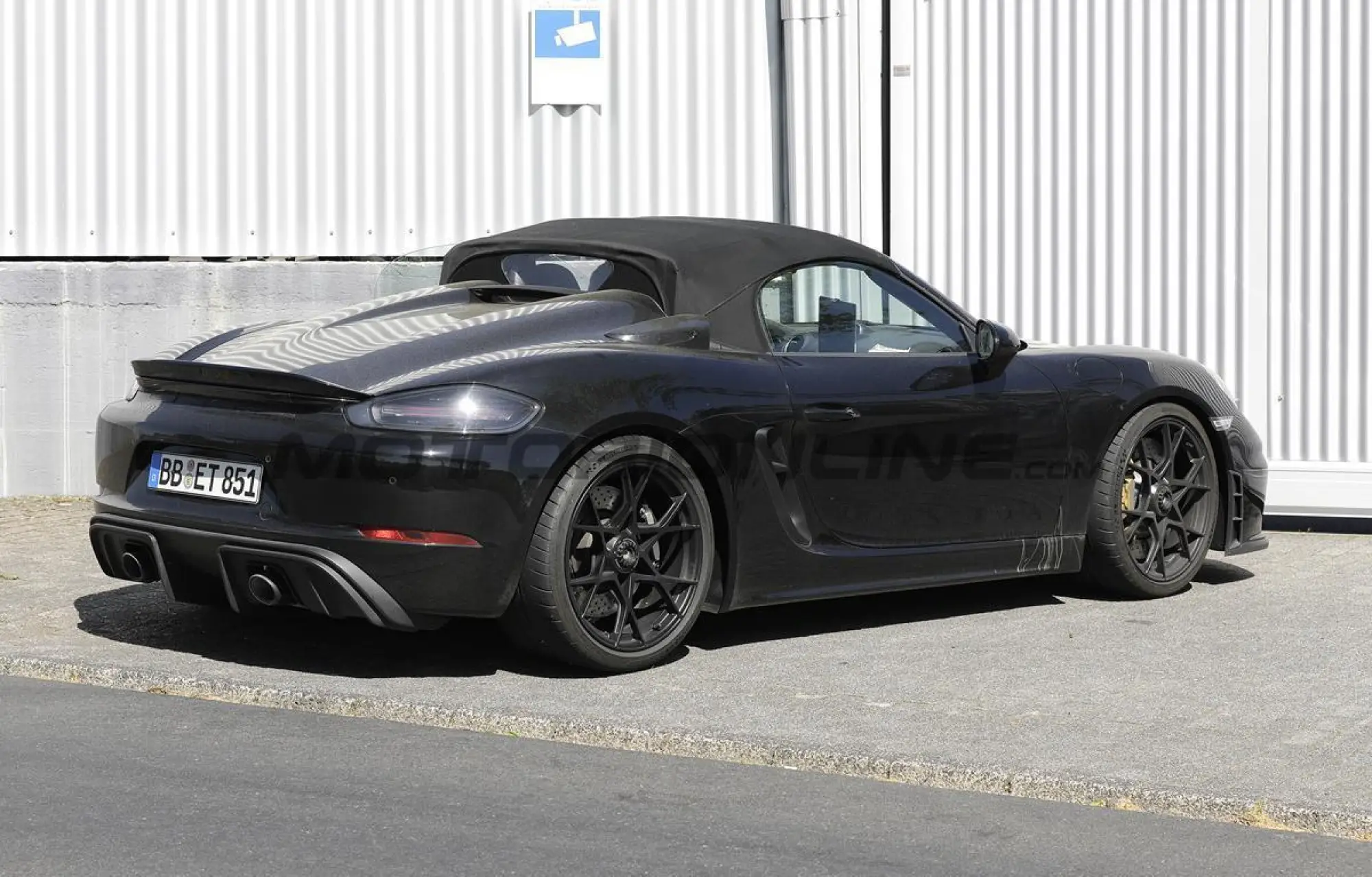 Porsche 718 Spyder RS - Foto spia 13-05-2022 - 8