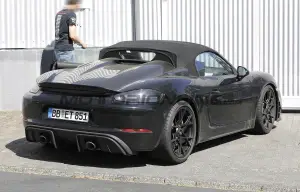 Porsche 718 Spyder RS - Foto spia 13-05-2022