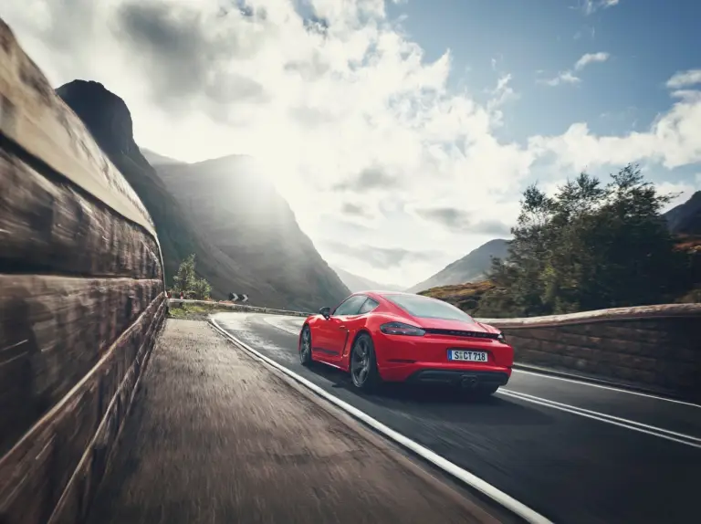 Porsche 718 T - Foto ufficiali - 12