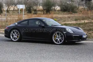 Porsche 911 MY 2018 muletto test - Foto spia 15-03-2016