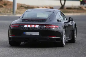 Porsche 911 MY 2018 muletto test - Foto spia 15-03-2016 - 8