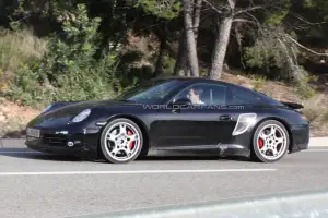 Porsche 911 2012 - Foto spia 02-12-2010