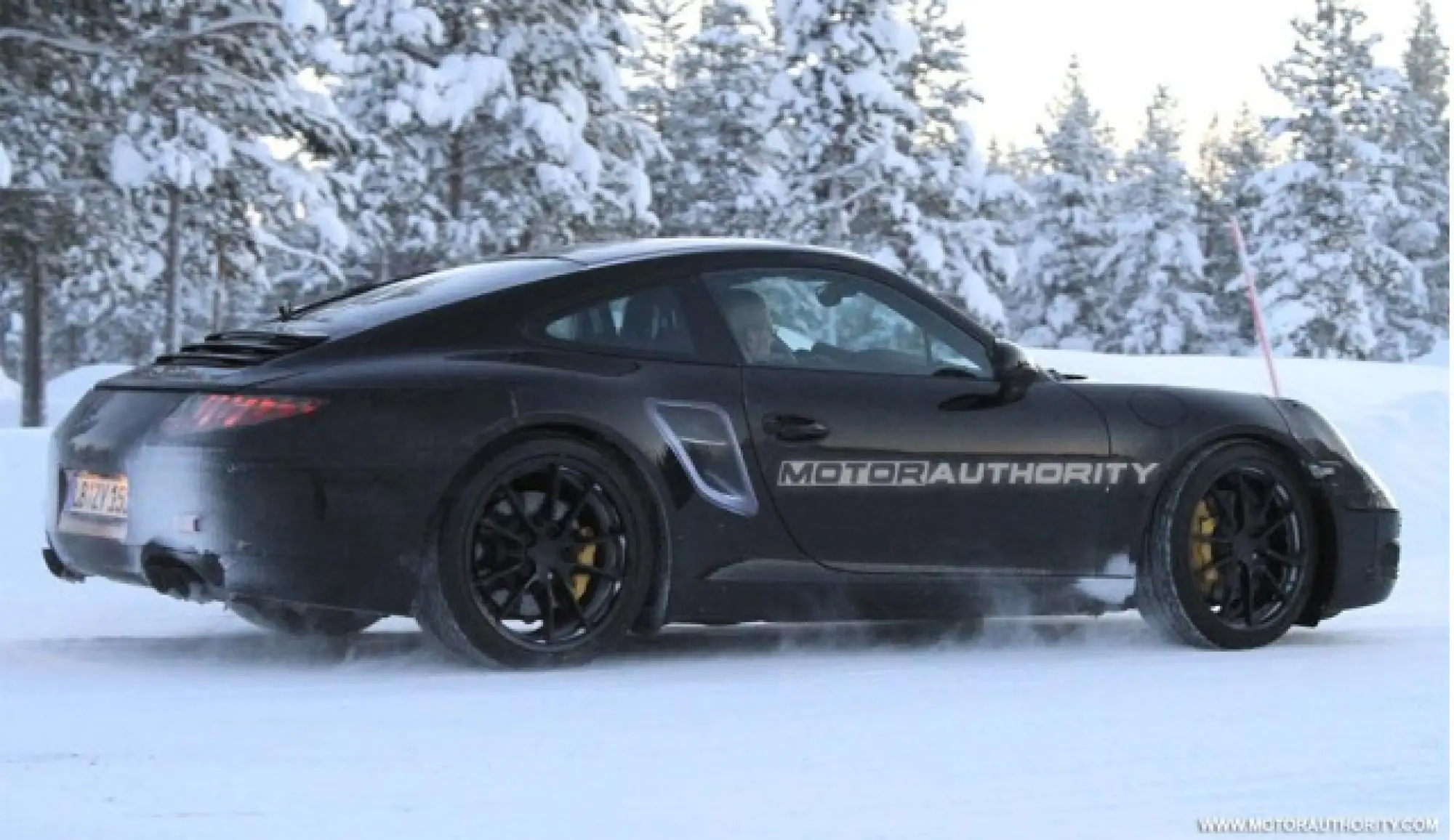 Porsche 911 2012 - Spy shots 19-01-2011 - 17