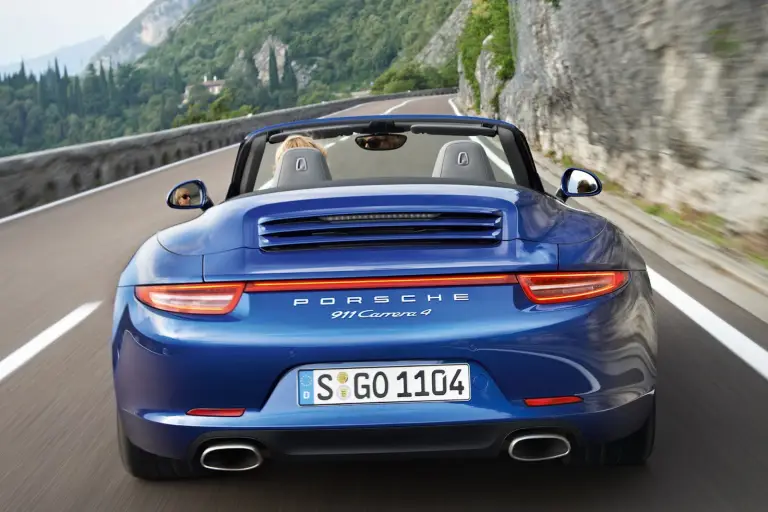 Porsche 911 2012 trazione integrale nuove immagini - 16