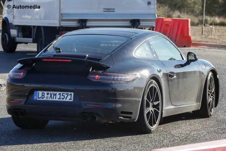 Porsche 911 2015 o Carrera 4 GTS - Foto spia 05-12-2013 - 5