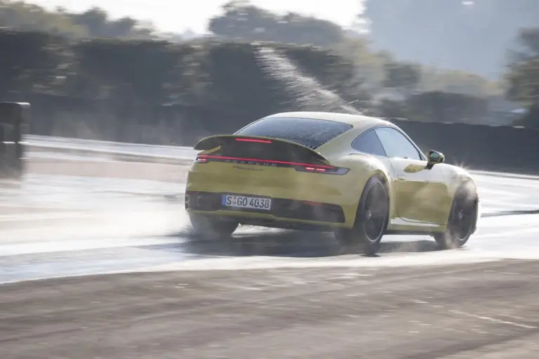 Porsche 911 2019 - Wet Mode - 4