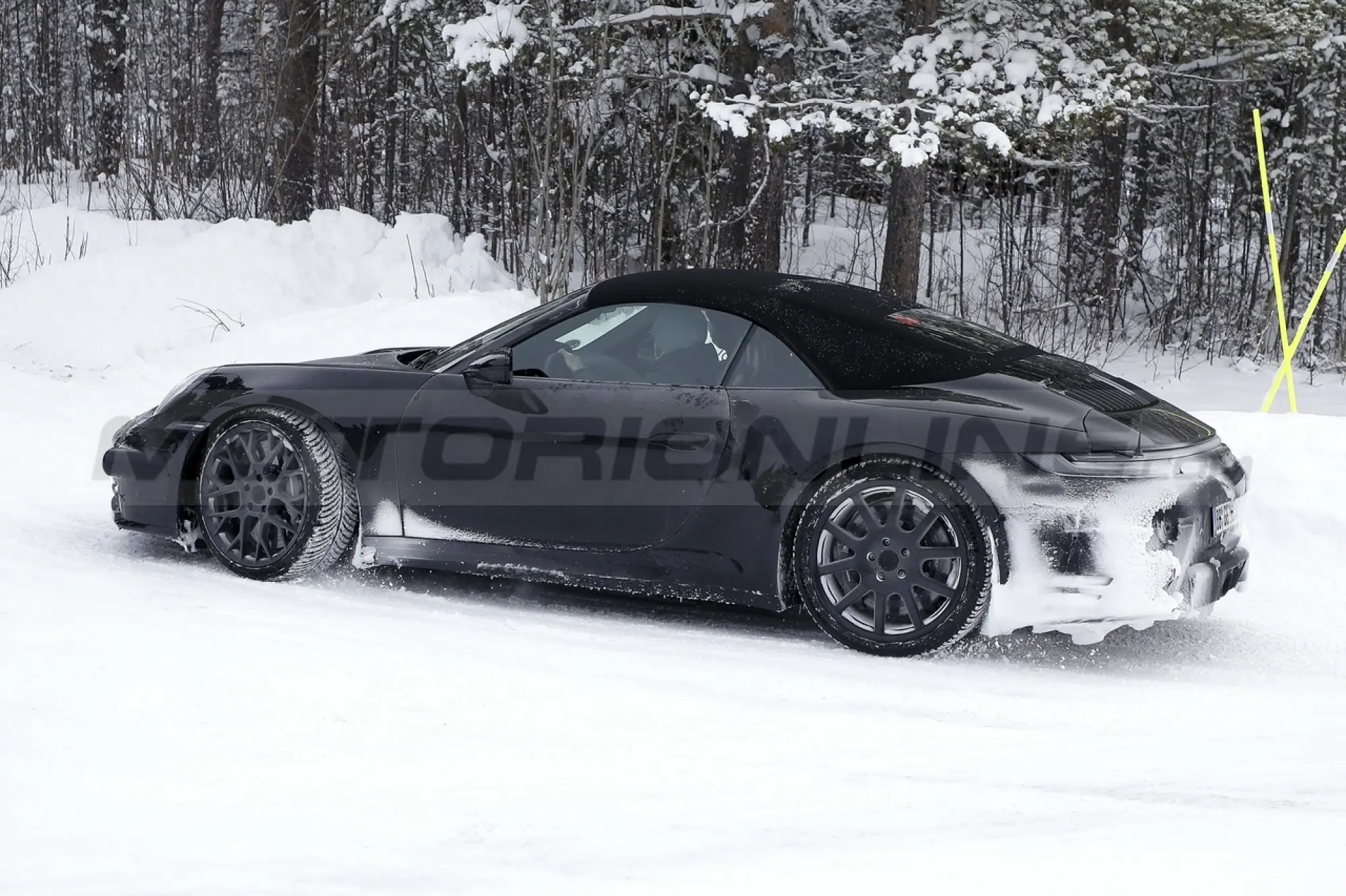 Porsche 911 Cabrio 2023 - Foto Spia 09-02-2022 - 12