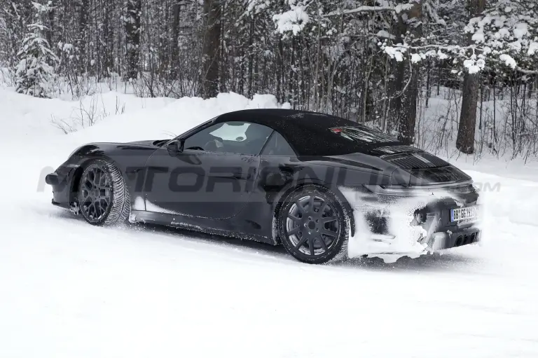 Porsche 911 Cabrio 2023 - Foto Spia 09-02-2022 - 15