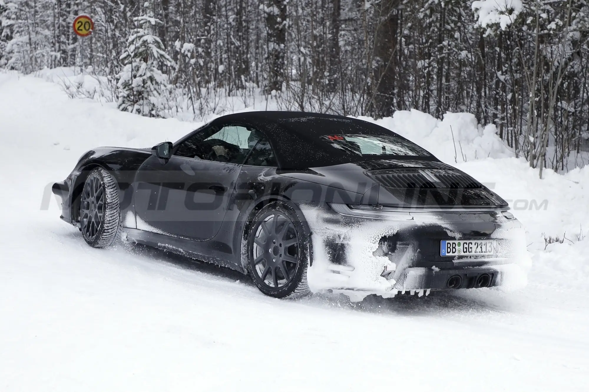 Porsche 911 Cabrio 2023 - Foto Spia 09-02-2022 - 11
