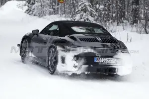Porsche 911 Cabrio 2023 - Foto Spia 09-02-2022