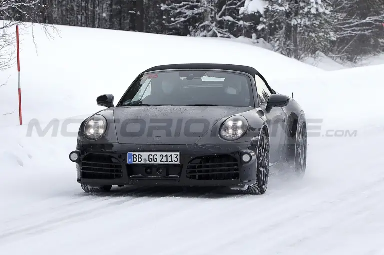 Porsche 911 Cabrio 2023 - Foto Spia 09-02-2022 - 17