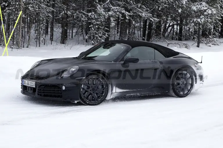Porsche 911 Cabrio 2023 - Foto Spia 09-02-2022 - 7
