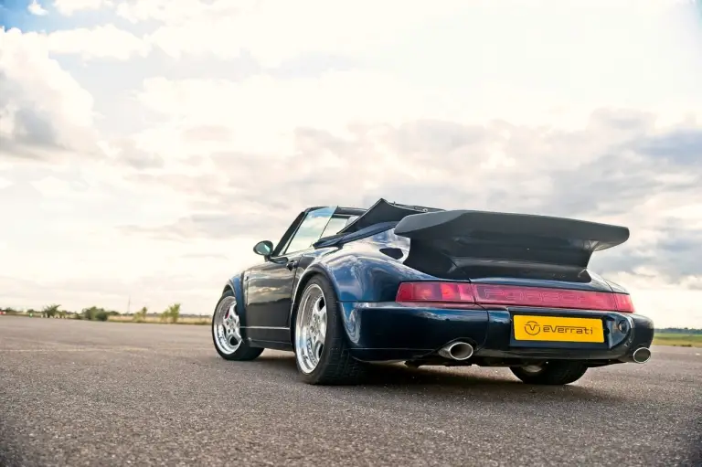 Porsche 911 Cabriolet 964 by Everrati - Foto - 3