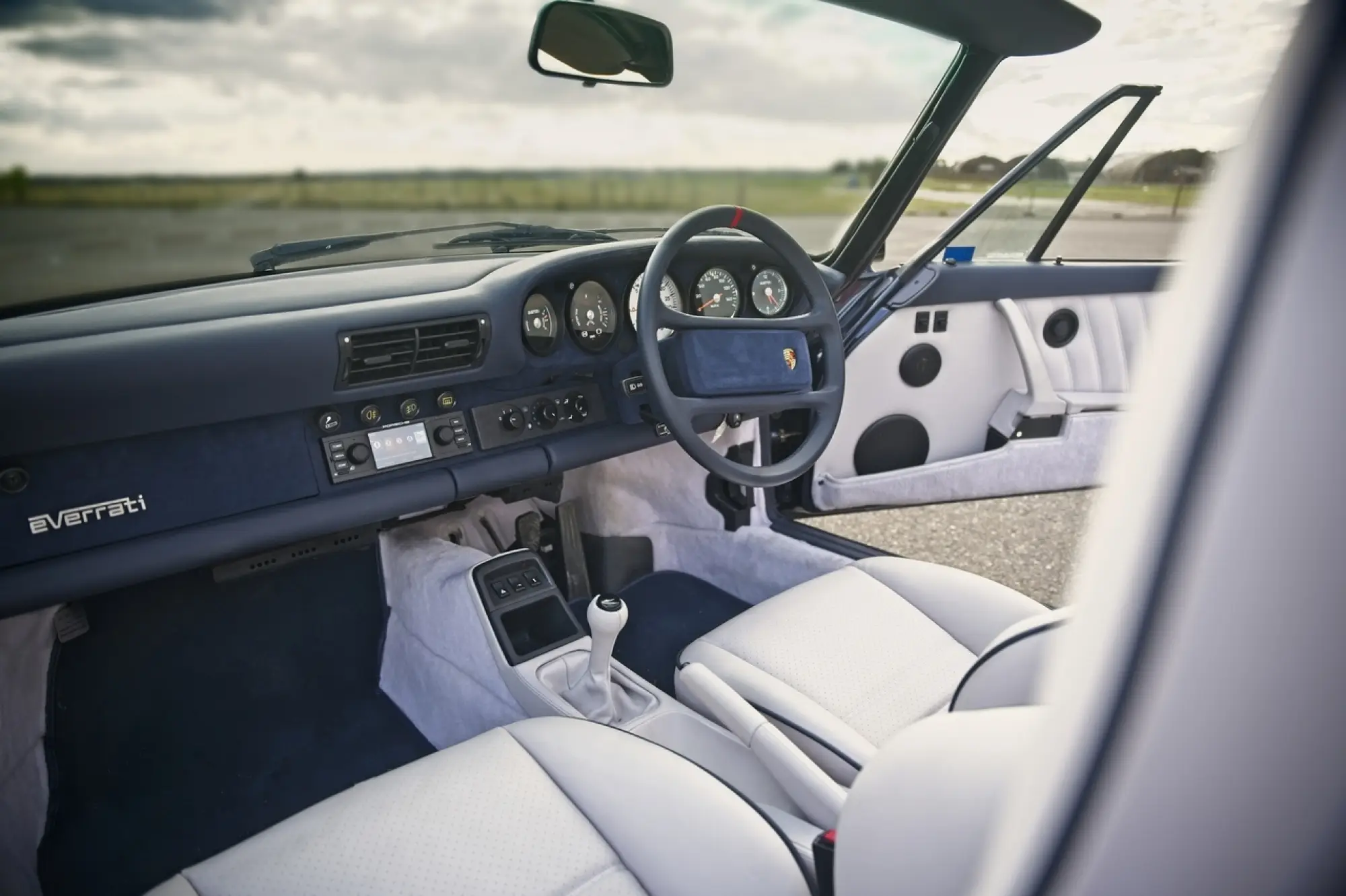 Porsche 911 Cabriolet 964 by Everrati - Foto - 5