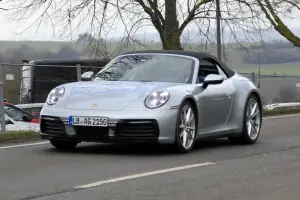 Porsche 911 Cabriolet foto spia 13 dicembre 2018